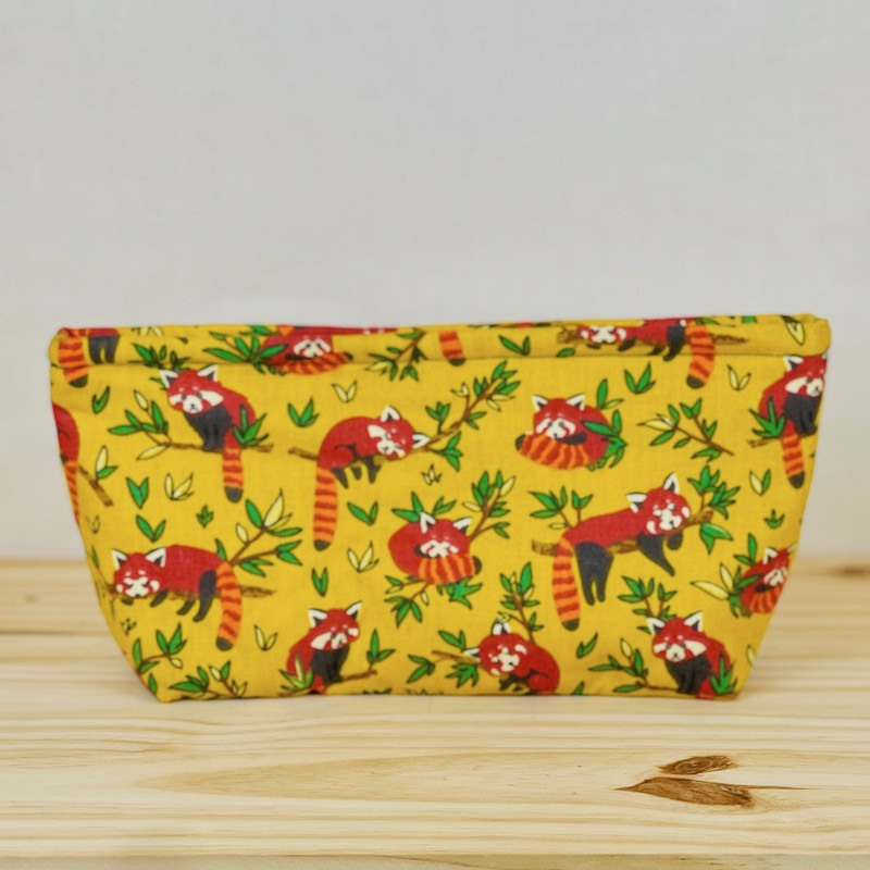 Trousse de maquillage ou trousse à crayons